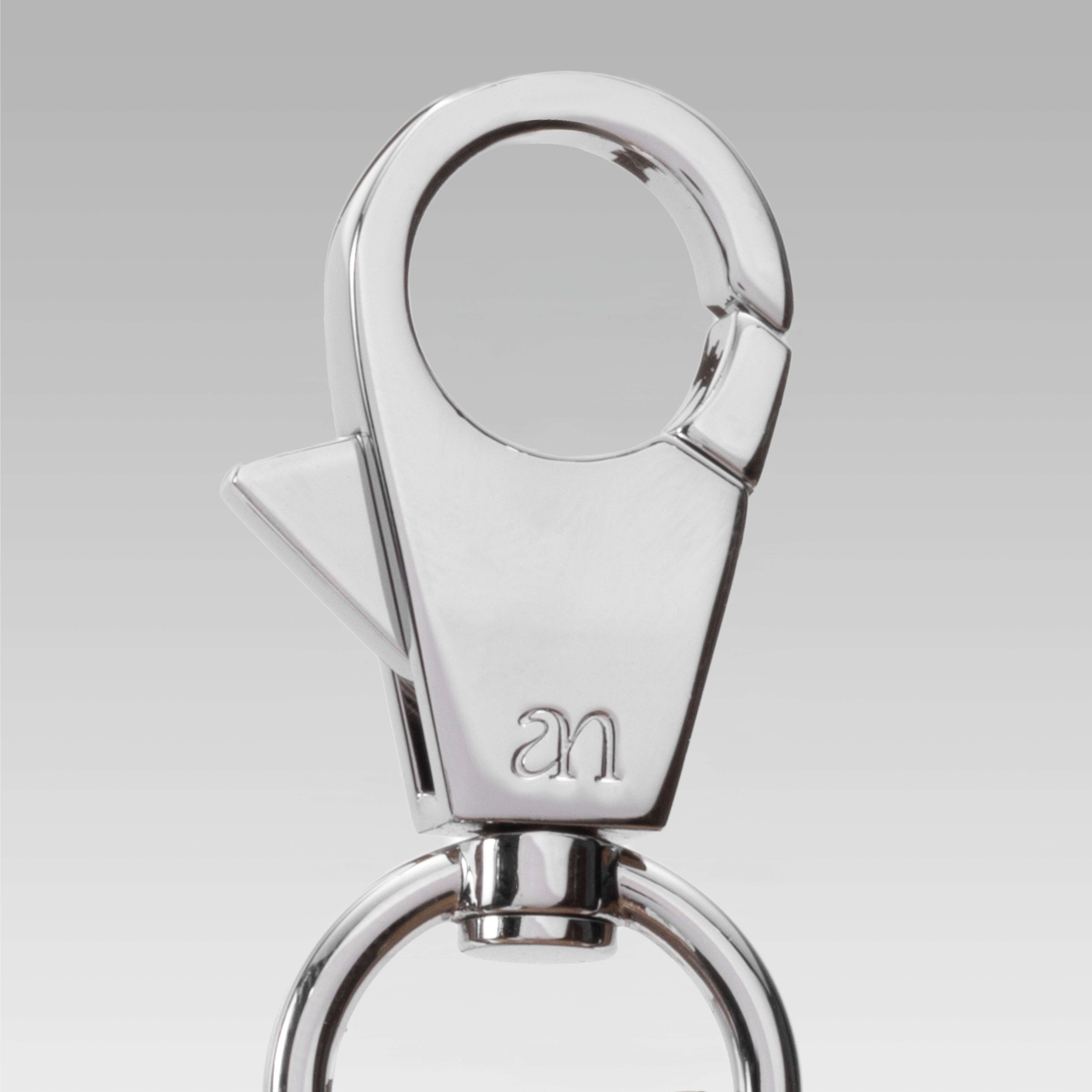 Why Hardware Matters: Stainless Steel vs Brass vs Zinc